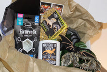 Load image into Gallery viewer, BeardieBox